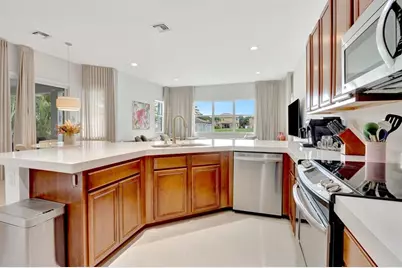 4422  Laurel Pl, Weston, FL 33332 - Photo 14