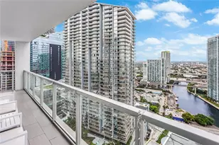 55 SE 6th St, Miami, FL 33131 - Photo 28