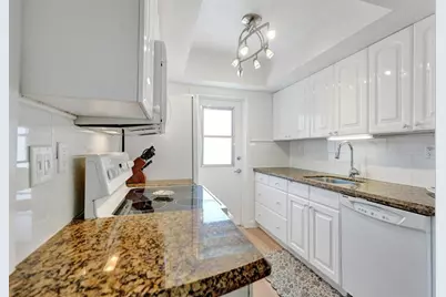 930 SE 9th Ave, Unit #16, Pompano Beach, FL 33060 - Photo 16