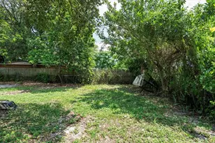 4520 SW 38th St, West Park, FL 33023 - Photo 14