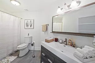 8340 NW 167th Terrace, Miami Lakes, FL 33016 - Photo 14