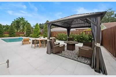 8340 NW 167th Ter, Miami Lakes, FL 33016 - Photo 34