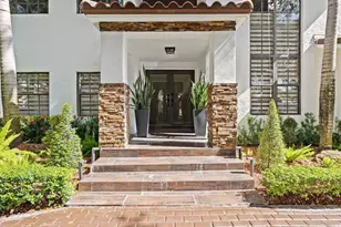 8340 NW 167th Terrace, Miami Lakes, FL 33016 - Photo 8