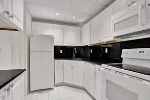 3115 Oakland Shores Dr, Oakland Park, FL 33309 - Photo 2