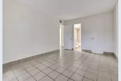 3115  Oakland Shores Dr, Unit #E110, Oakland Park, FL 33309 - Photo 24