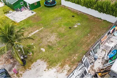 5754 SE Green Ln, Stuart, FL 34997 - Photo 14