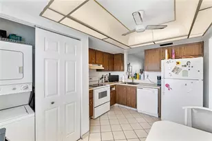 7664 NW 18th St, Margate, FL 33063 - Photo 4