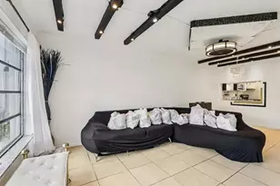 7897 Golf Cir Dr, Margate, FL 33063 - Photo 10