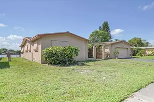 8720 Pasadena Blvd, Pembroke Pines, FL 33024 - Photo 10