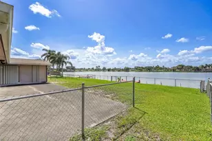 8720 Pasadena Blvd, Pembroke Pines, FL 33024 - Photo 12