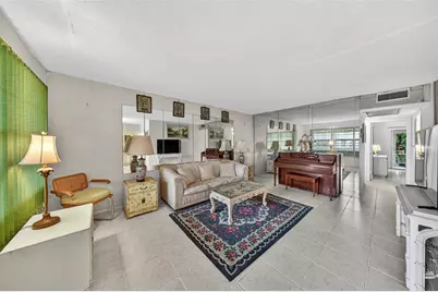 102  Newport F, Unit #102, Deerfield Beach, FL 33442 - Photo 4