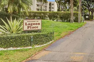 9230 Lagoon Pl, Davie, FL 33324 - Photo 12