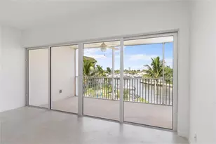 390 N Federal Hwy, Deerfield Beach, FL 33441 - Photo 10