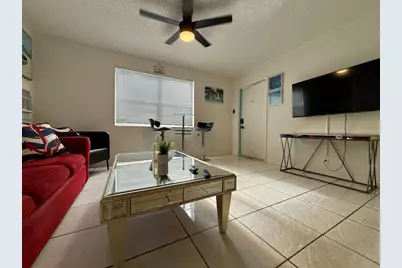3210  Canal Dr, Unit #8, Pompano Beach, FL 33062 - Photo 18