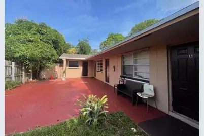 1735 SW 44th Ter, Fort Lauderdale, FL 33317 - Photo 2