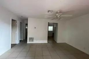 1735 SW 44th Terrace, Fort Lauderdale, FL 33317 - Photo 4