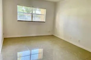 608 SW Natura Blvd, Deerfield Beach, FL 33441 - Photo 16