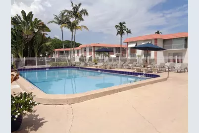 3550 NW 8th Ave, Unit #609, Pompano Beach, FL 33064 - Photo 6