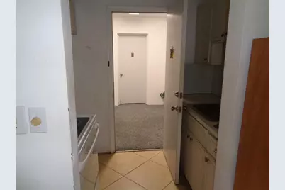 3550 NW 8th Ave, Unit #609, Pompano Beach, FL 33064 - Photo 10