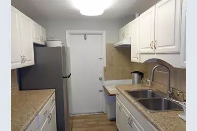 3550 NW 8th Ave, Unit #609, Pompano Beach, FL 33064 - Photo 18