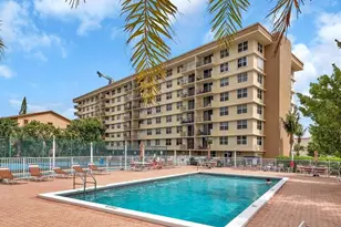 1009 N Ocean Blvd, Pompano Beach, FL 33062 - Photo 2