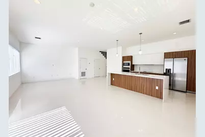 1239 NE 18th Ave, Fort Lauderdale, FL 33304 - Photo 6