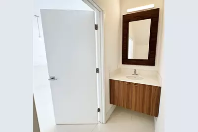 1239 NE 18th Ave, Fort Lauderdale, FL 33304 - Photo 14