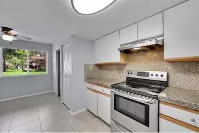 796 NW 91st Ter, Unit #796, Plantation, FL 33324 - Photo 10