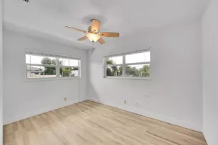 2111 NE 42nd Ct, Lighthouse Point, FL 33064 - Photo 12