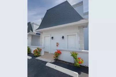 916 NE 27th Ave, Unit #916, Hallandale Beach, FL 33009 - Photo 14