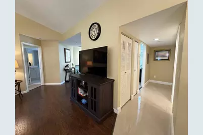 9237 NW 9th Pl, Unit #9237, Plantation, FL 33324 - Photo 16