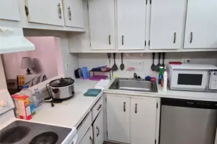 3080 Holiday Springs Blvd, Margate, FL 33063 - Photo 4