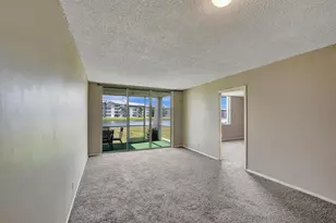 9440 Poinciana Pl, Davie, FL 33324 - Photo 6