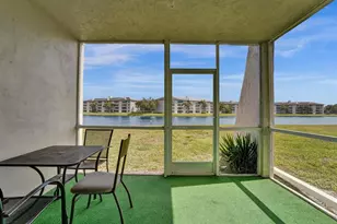 9440 Poinciana Pl, Davie, FL 33324 - Photo 32