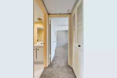 9440  Poinciana Pl, Unit #109, Davie, FL 33324 - Photo 22