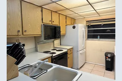 9531  Seagrape Dr, Unit #304, Davie, FL 33324 - Photo 2