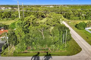 2192 SW Del Rio Blvd, Port Saint Lucie, FL 34953 - Photo 6