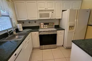 9261 Sunrise Lakes Blvd, Sunrise, FL 33322 - Photo 6