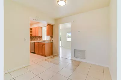 458 SE Galleon Lane, Port Saint Lucie, FL 34983 - Photo 6