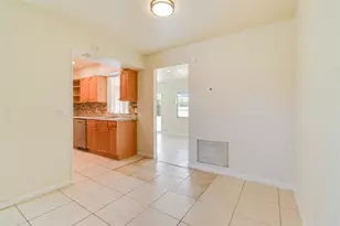 458 SE Galleon Ln, Port Saint Lucie, FL 34983 - Photo 6