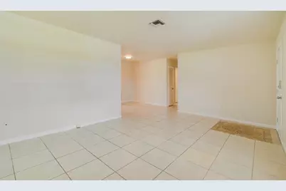 458 SE Galleon Lane, Port Saint Lucie, FL 34983 - Photo 4