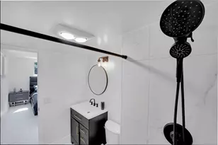 8911 S Hollybrook Blvd, Pembroke Pines, FL 33025 - Photo 18