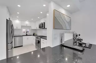 8911 S Hollybrook Blvd, Pembroke Pines, FL 33025 - Photo 4