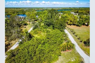 12405  Roseland Rd, Sebastian, FL 32958 - Photo 20