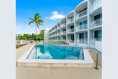 2508  Bay Dr, Unit #209, Pompano Beach, FL 33062 - Photo 12