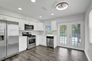 2501 NW 87th Ave, Sunrise, FL 33322 - Photo 8