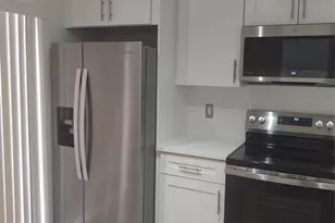 301 Club Cir, Boca Raton, FL 33487 - Photo 4