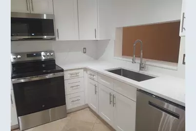 301  Club Cir, Unit #103, Boca Raton, FL 33487 - Photo 2