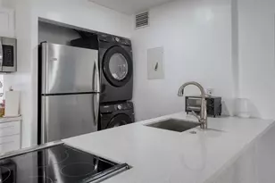 5310 NE 6th Ave, Oakland Park, FL 33334 - Photo 14