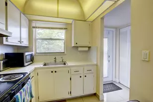 8100 Sunrise Lakes Blvd, Sunrise, FL 33322 - Photo 4